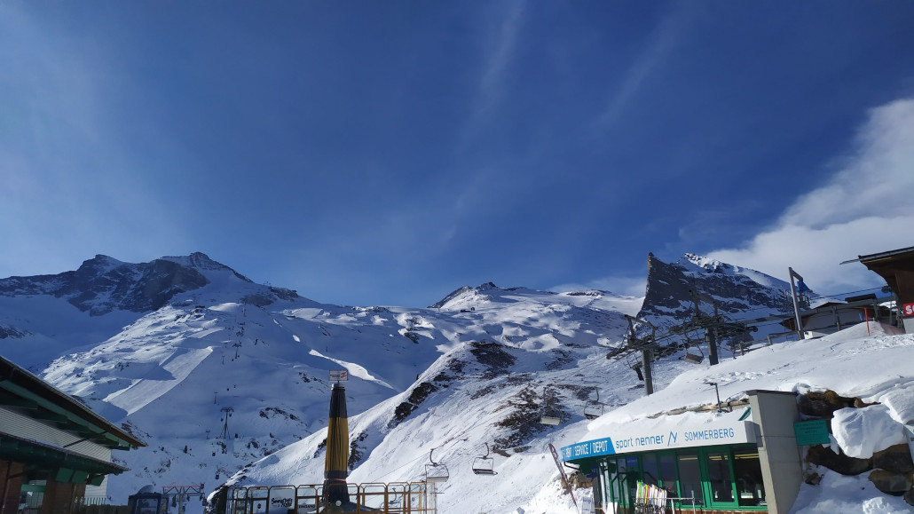 Blick zum Gletscher in der Früh