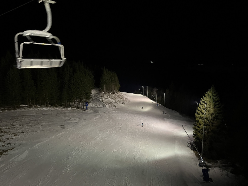 Unterwegs waren meist sehr sportlich schnelle Fahrer, geschätzt zwischen 50 - 100 Gästen