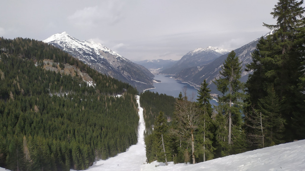 Es war teils bewölkt, teils kam die Sonne hervor