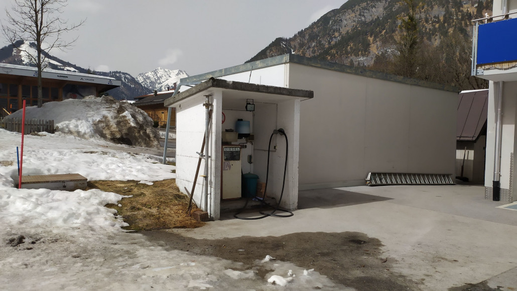 Ob der Diesel hier auch 2€ kostet? :D