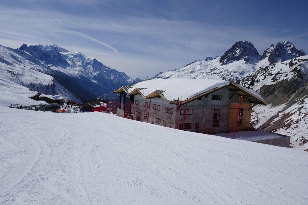 Bergstation neu von hinten. Noch nicht ganz fertig