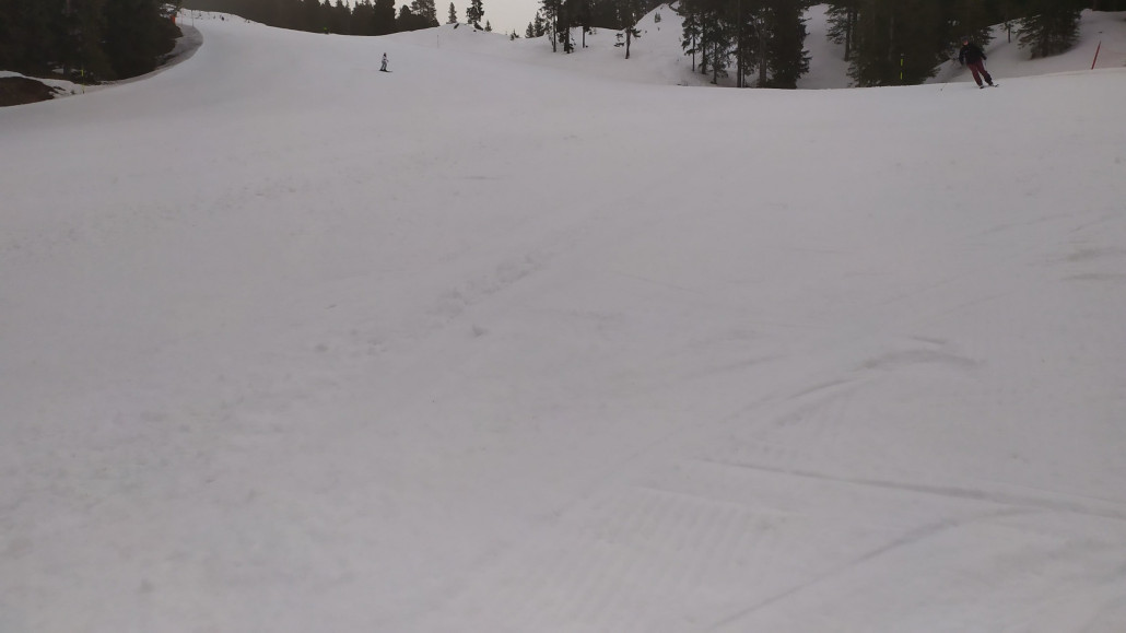 Früh morgens an der Karspitzbahn. Eisig und knollig wars