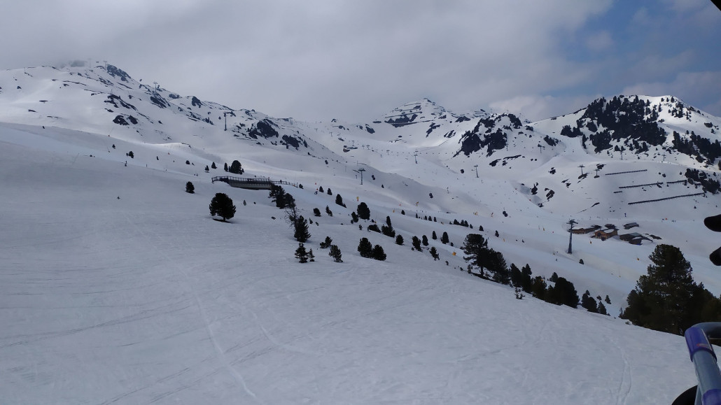 Nachmittäglicher Blick zum Sunjet, sehr ausgefahren war es dort