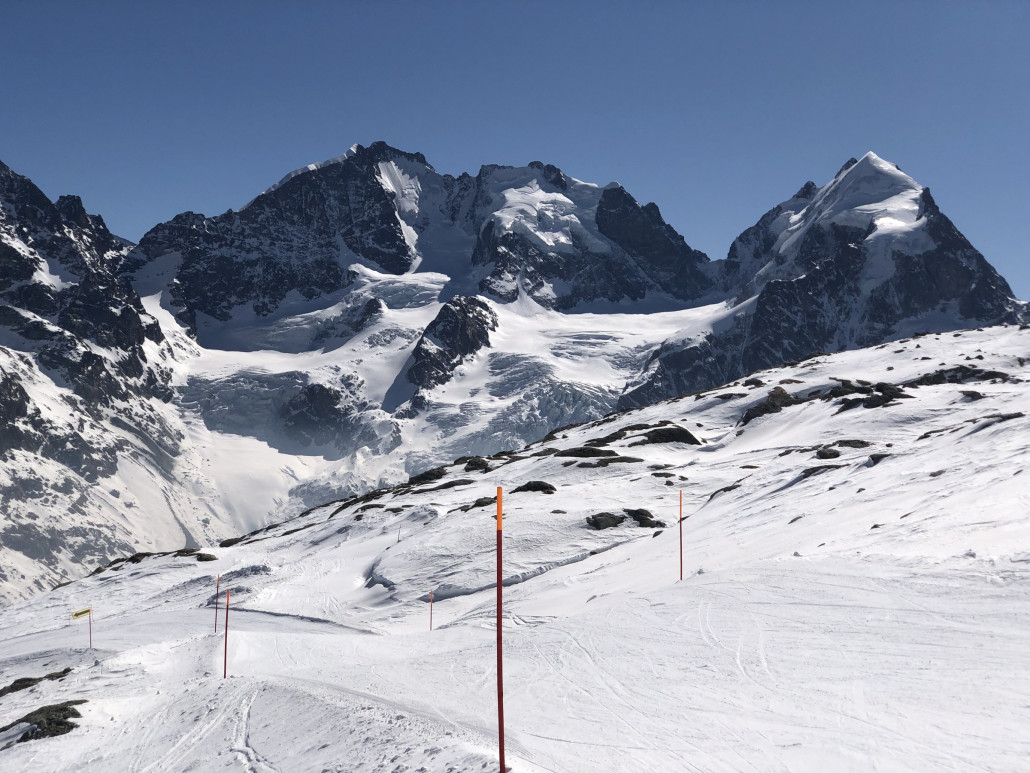 Imposante Landschaft bei der Roseg Piste