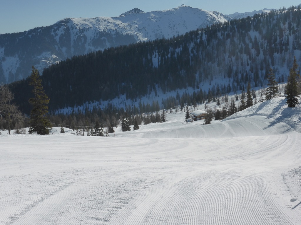 wunderbar, wellige Piste am Mittelfager