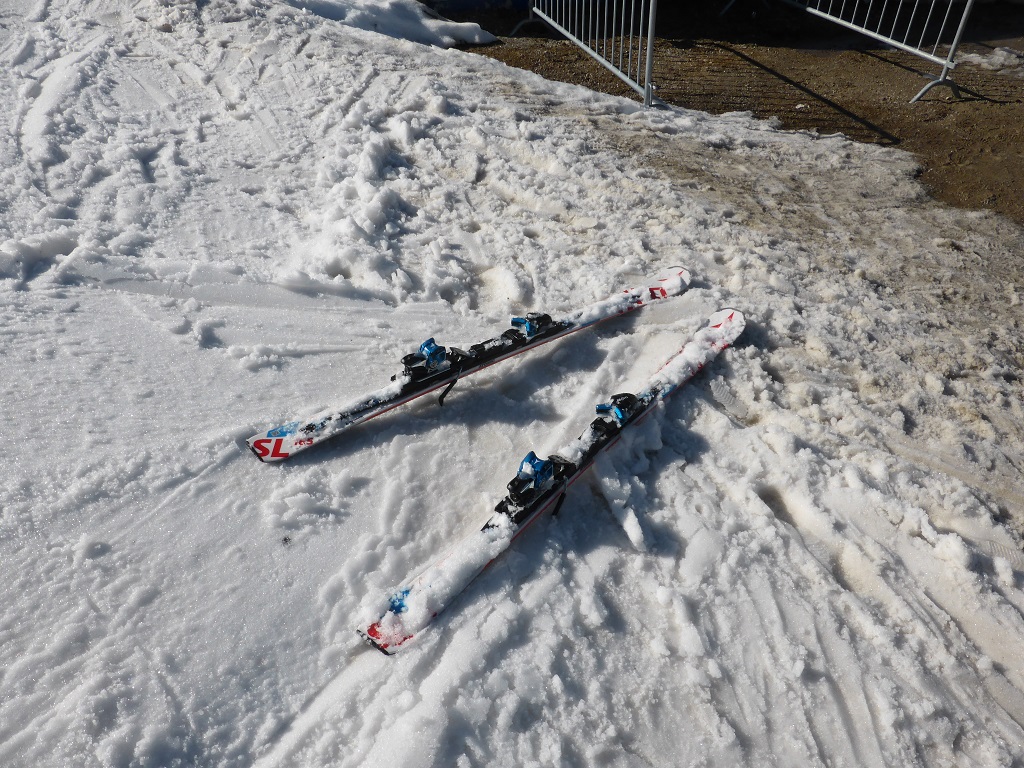 so weit die Schi tragen...<br /><br />Fazit: wie schon bei den Bildern angedeutet, ist die Fageralm jetzt kein Gebiet mit wirklich schweren Pisten. Aber zum gemütlichen Schifahren perfekt. Vor allem, wenn nebenan, an der Reiteralm ordentlich Betrieb ist, haben wir hier eine ganz andere Welt. Man muß halt mögen, daß die Lifte hier nicht so modern sind. Das ist mir z. B. egal..<br />Toptag...