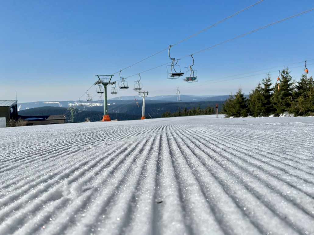 Gestartet sind wir 9.15Uhr in Neklid - da wussten wir schon dass die 3SB "Stikova" wegen böigem Wind nicht lief. Also ging es talwärts gesehen nach links...