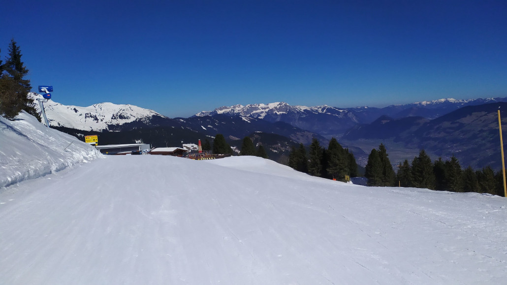 Blick zum Neuhütten und hinaus ins Inntal
