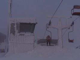 029 Hohe Salve Gipfellift unter der Bergstation.jpg