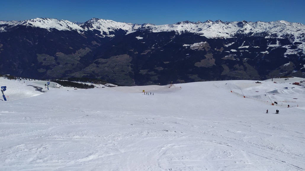 Und auch links des Funparks gab es große Leere