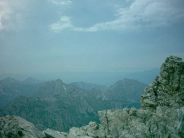 Die Aussicht am Weg im Hintergrund der Bodensee