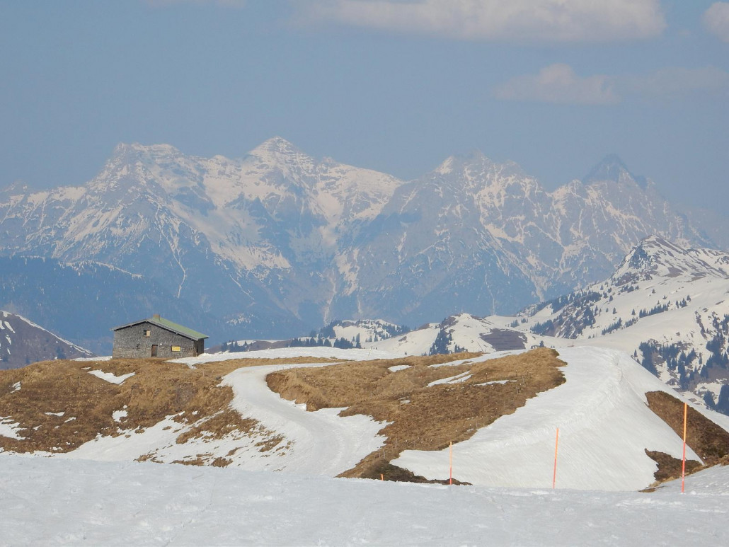 Und das ist heute vom Steinbergkogel-Gipfel hergezoomt worden.