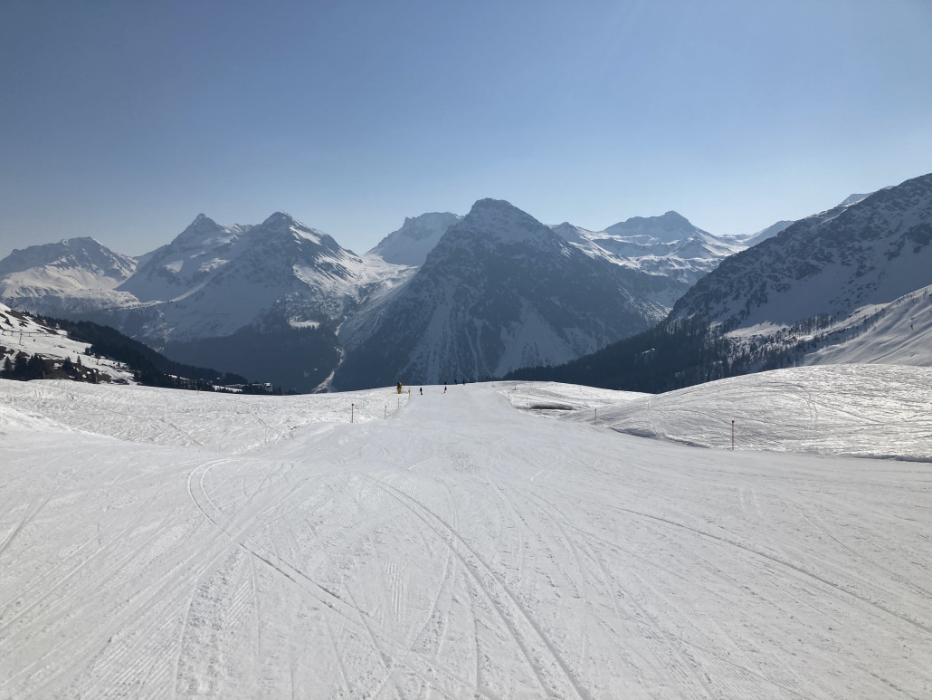 Heute ist mir wieder einmal aufgefallen, wie flach viele der Pisten in Arosa sind. Wie beispielsweise die 6a. Finde ich jedoch nicht weiter schlimm.