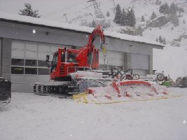 der 2 Kandahar W ohne Schauffel aber mit gedrehter Winde (Ist sehr selten am Titlis wenn sie nich fahren)