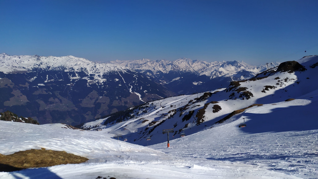 Und das abendliche Panorama in Richtung Zell, die meisten Lifte waren schon garangiert
