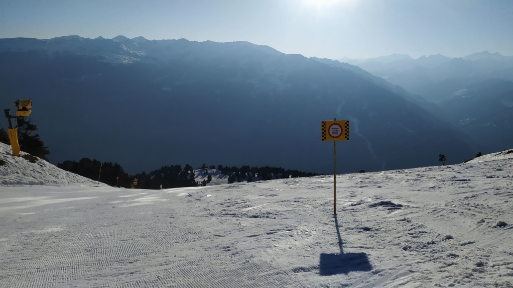 Zum Kristall-Express sollte man nicht abfahren, nicht präpariert und der Lift zu :D Linksrum zurück zum Schnee-Express ging es aber