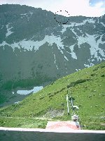 die Talstation der Materialseilbahn, Eingekreist die Bergstation bei der Mannheimerhütte