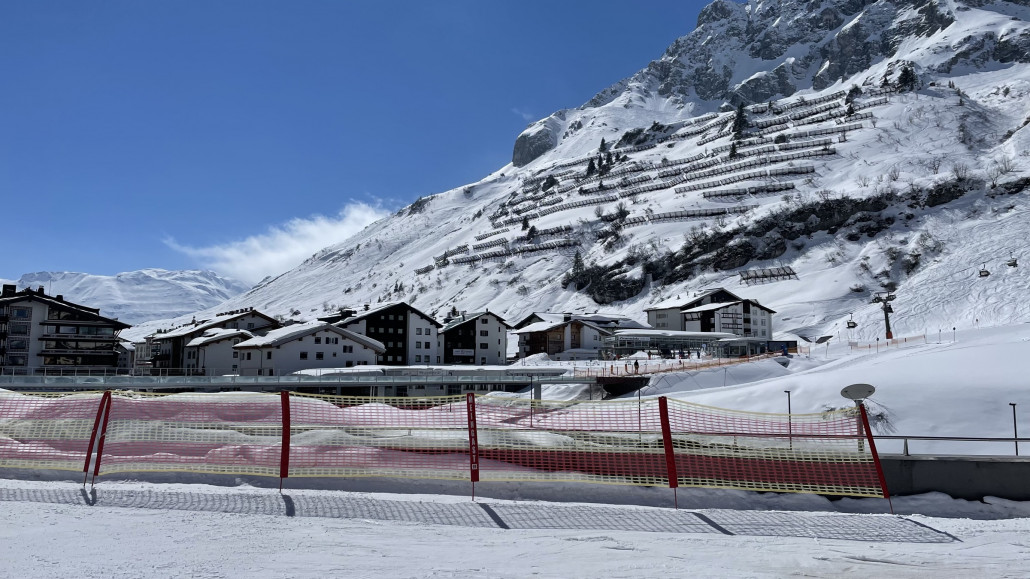 Lawinenverbauung oberhalb Zürs