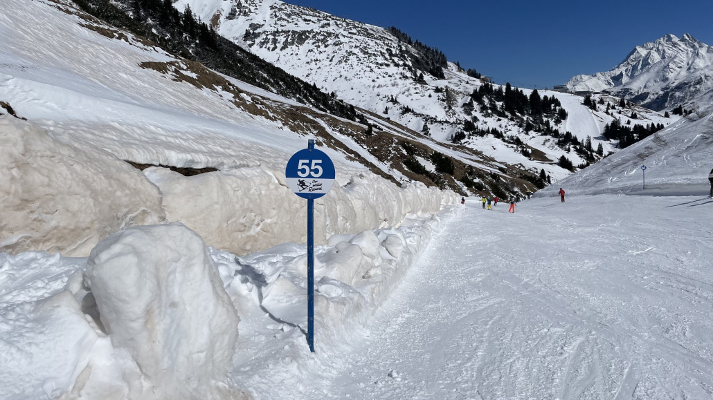 Saharasand neben der 55