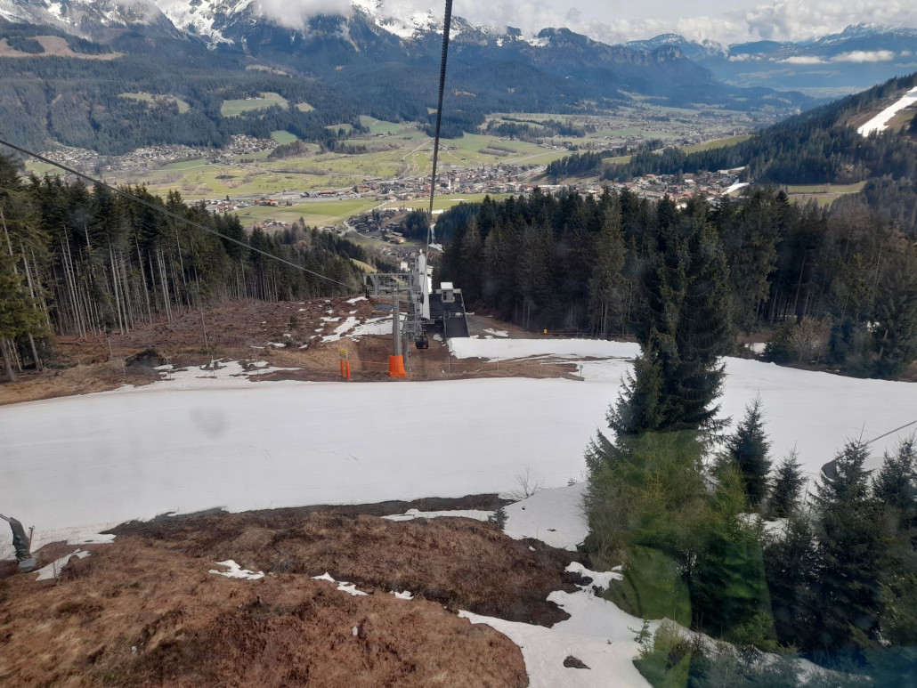 Bereich Mittelstation (von 11-16:30 Zu- und Ausstieg), Talabfahrt komplett geöffent