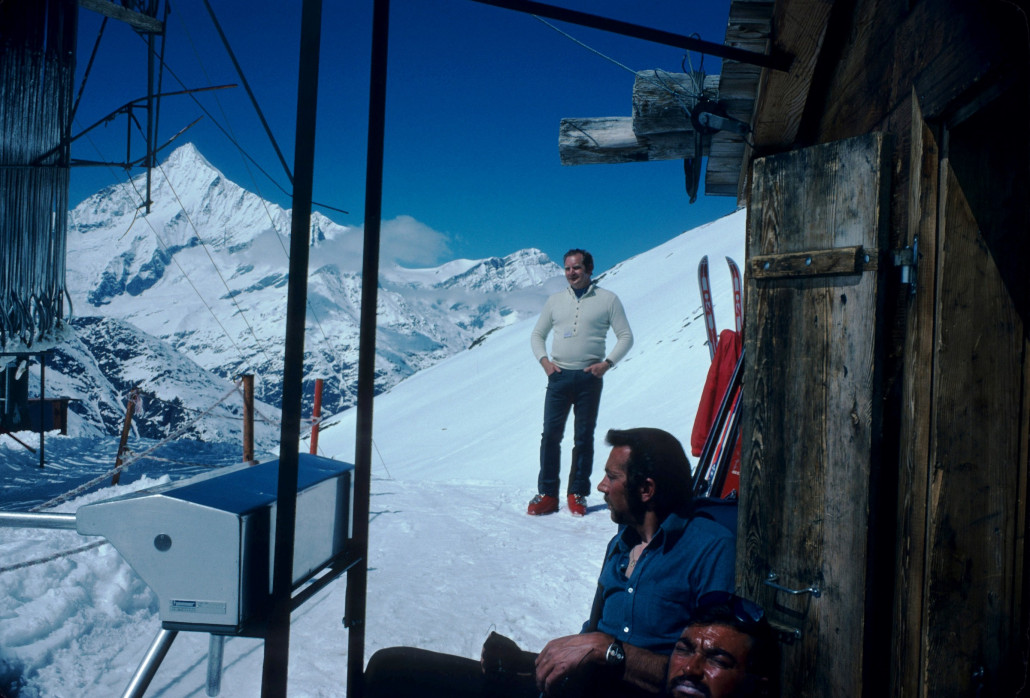 Talstation Poma Schlepper Kumme - Unterrothorn mit dem Weisshorn im Hintergrund