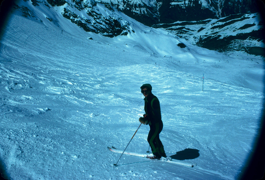 Abfahrt vom Vorgipfel des Stockhorn