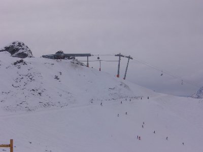 Nochmal die Bergstation des La Chaux Express von des Attelas Abfahrt.