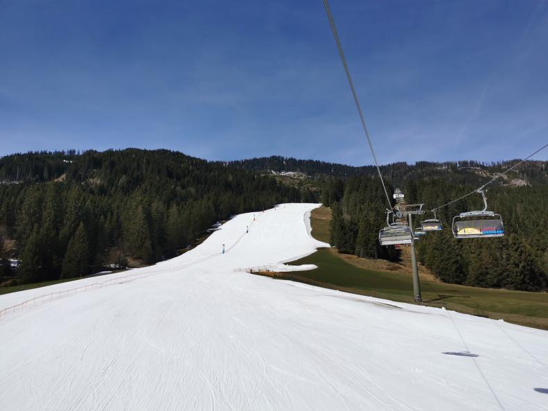 14. Bereits im Sunshine Shuttle. Und ja. An Sonnenschein hat es heute nicht gemangelt..jpg