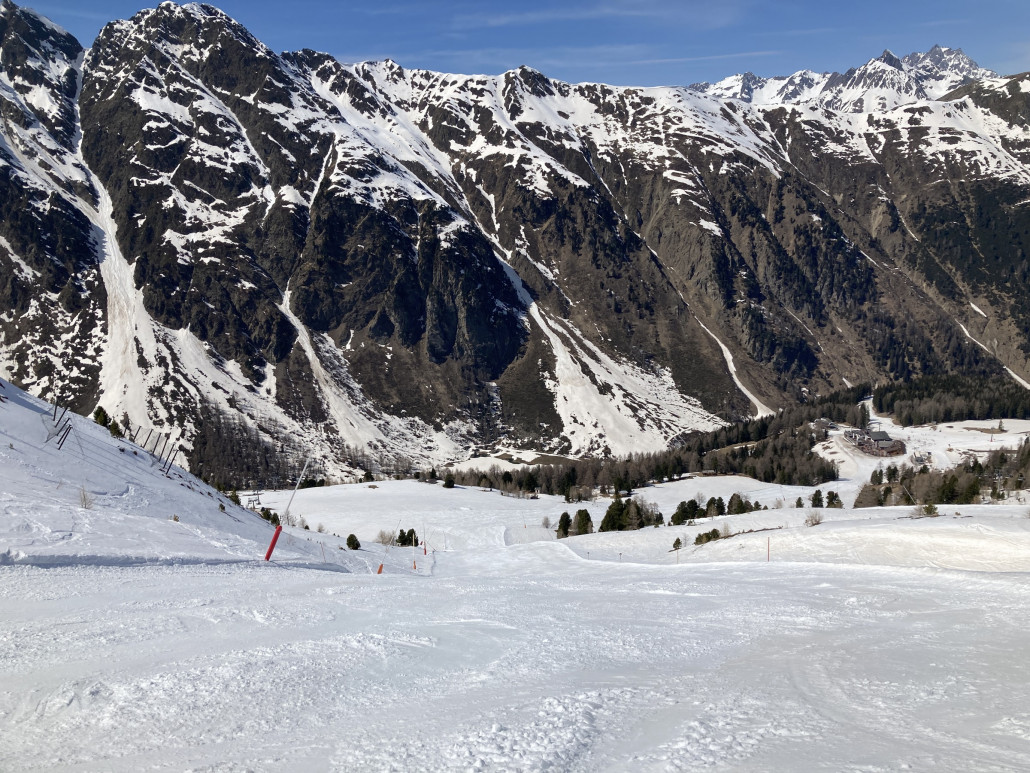 34. Für 14 Uhr äusserst akzeptabel. Unten raus herrschten allerdings extrem sulzige Verhältnisse.