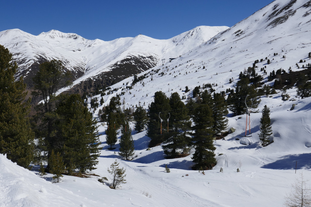 SLGanderbild, dahinter die Gaisloch- und Tscheyeckbahn