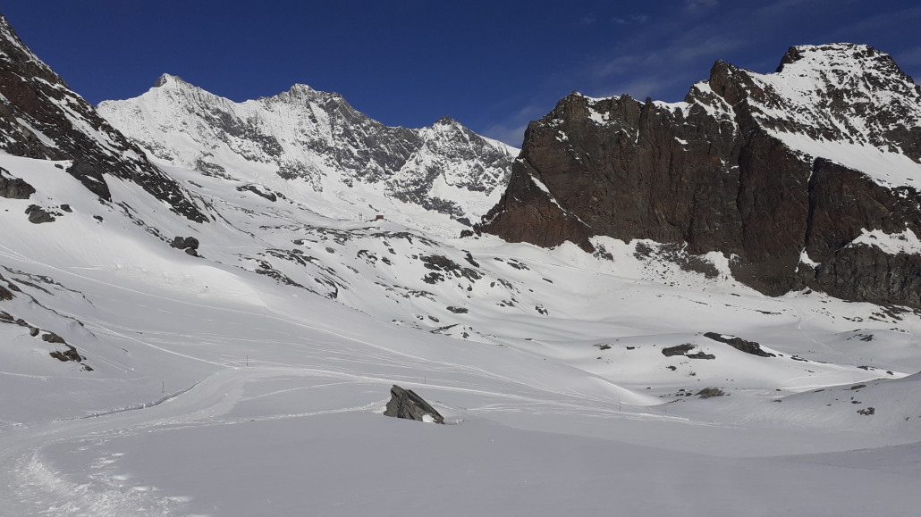 Blick vom Wanderweg zur Britanniahütte in Richtung Egginerjoch. Hier war vor 15 Jahren mal eine Erschliessung geplant