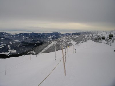 bei der Bergstation des 4-CLD-B Hochkarbahn