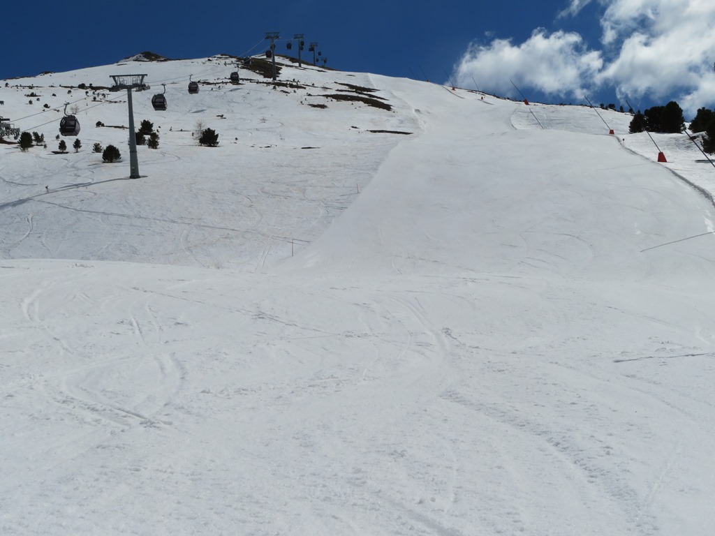 Adlerpiste weiter unten