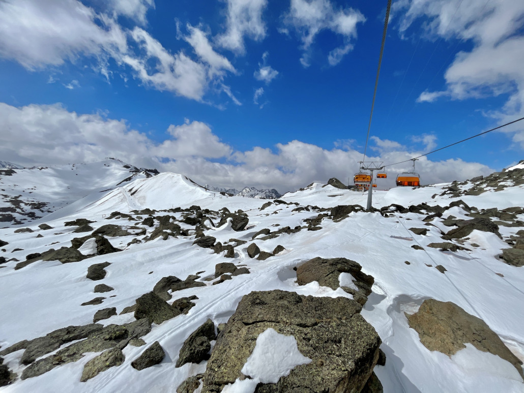 auch als „Fremder“ fällt auf dass im Gelände eher wenig Schnee liegt