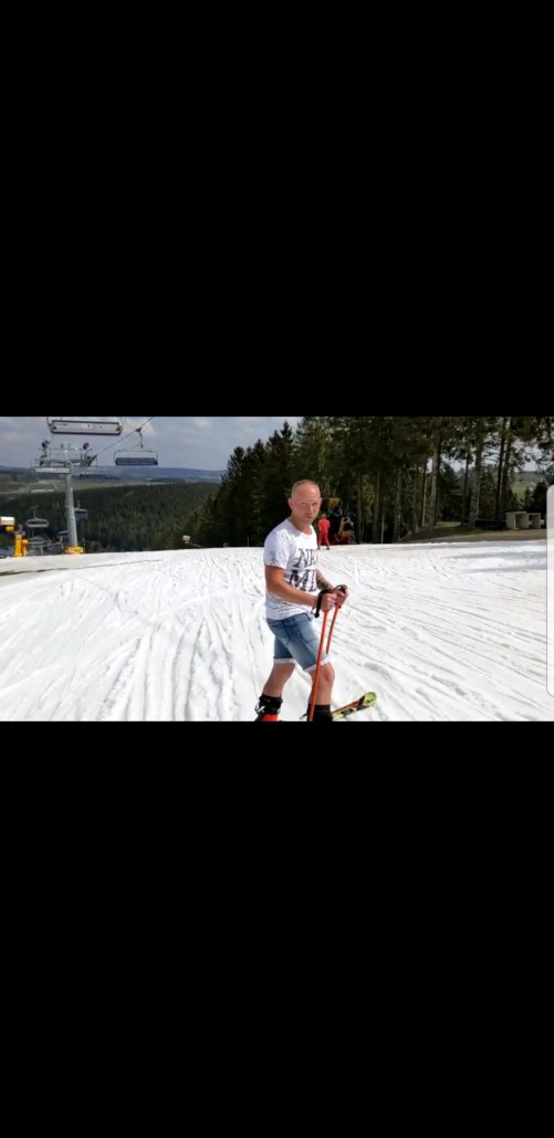 Screenshot_20220501-092900_Video Player.jpg