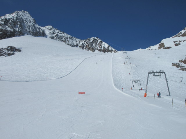 Kogelfernerabfahrt, rechts daneben der 2SL Daunscharte