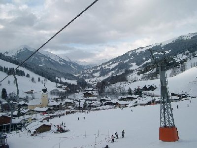 Saalbach aus dem 6er Sessel am Kohlmais aufgenommen