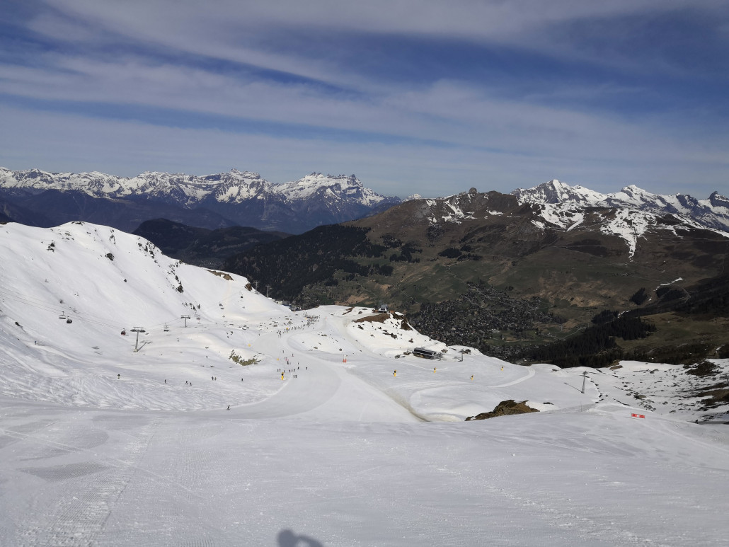 Man beachte den Füllungsgrad der Piste - zum Glück sind die alle bergwärts unterwegs.
