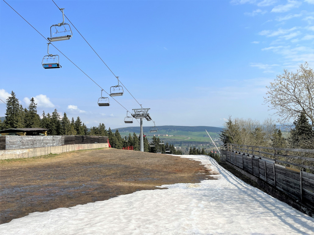 erst auf der Straßenbrücke wird es wieder knapp, reicht aber ohne Feindkontakt