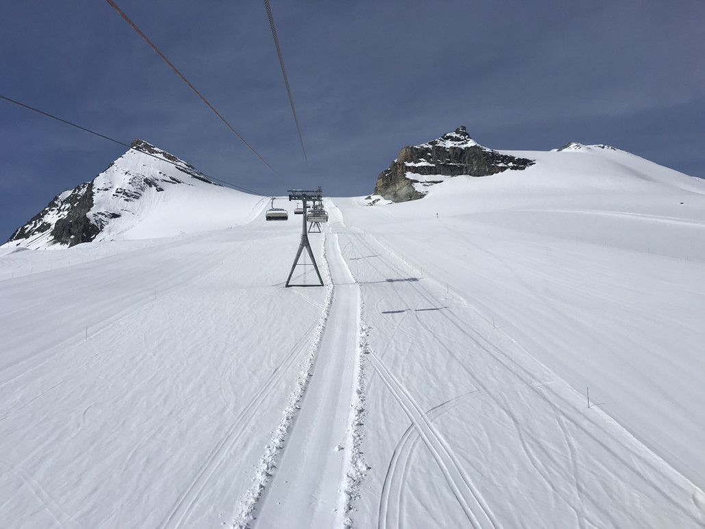 Die ersten Fahrten gestern waren schöner als heute, dafür hält die Piste heute viel länger