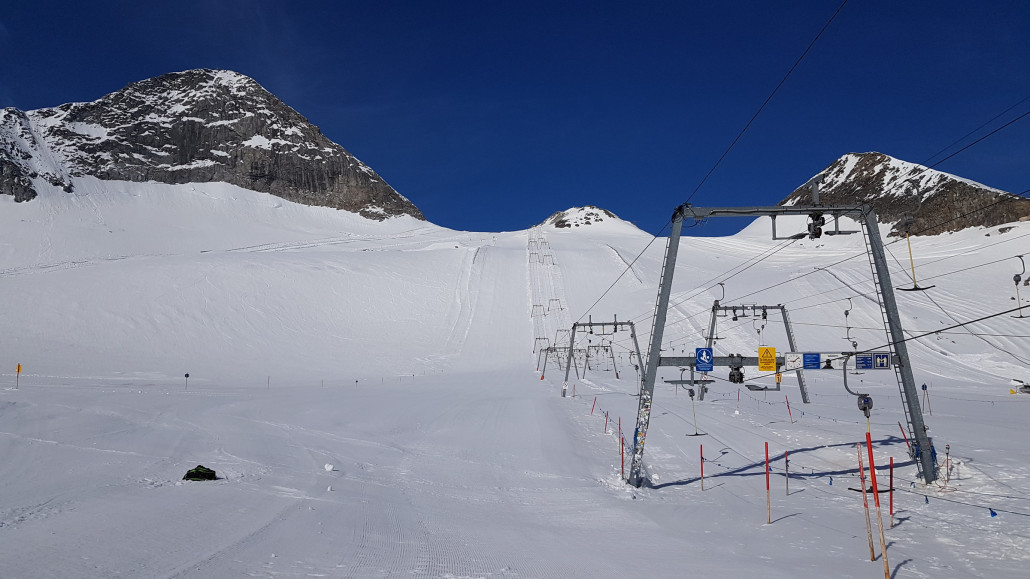 Einsamer Olperer, mit (noch) sehr gutem Schnee und viel Sonne