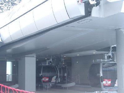 31.12<br /><br />Morgens um 10 hatte die Hochalmbahn einen technischen Defekt und die Gondeln wurden für eine Stunde eingeholt. Danach gabs eine riesen Völkerwanderung zur Zwölfernordbahn:-)