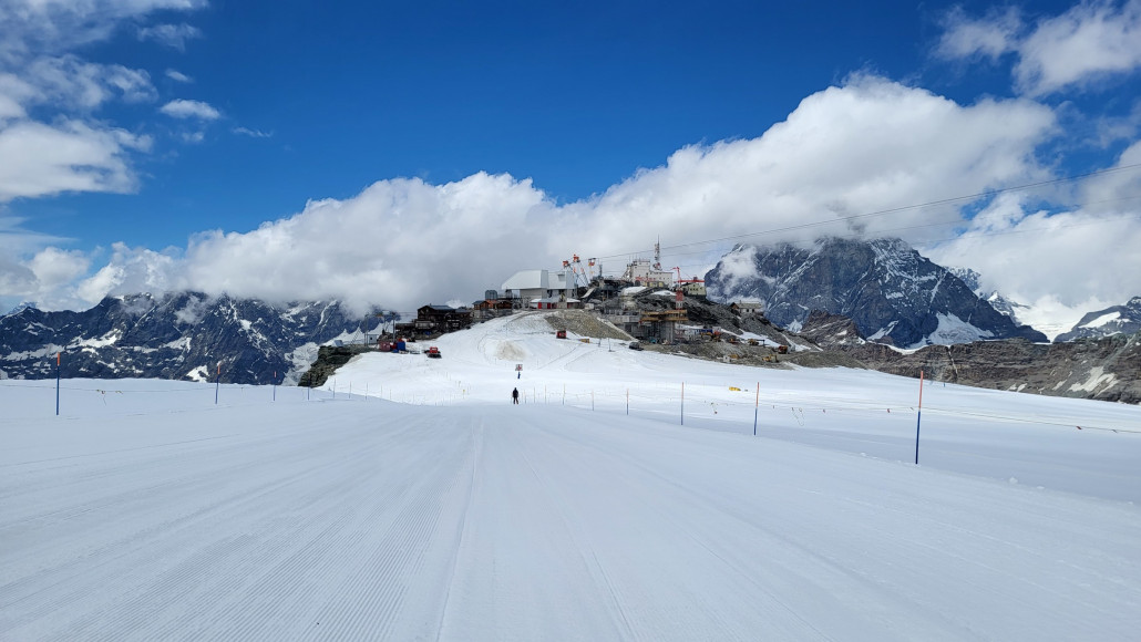 Letzte Abfahrt machte ich heute um 14:15, Schnee nicht zerfahren.