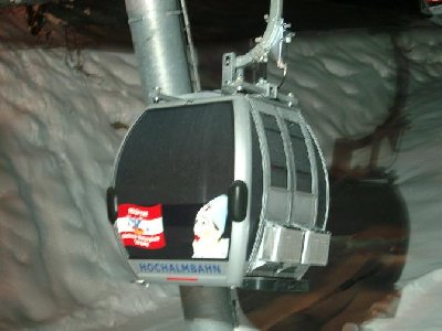 Da wir Silvester bei unsere befreundeten Besitzern des Sonnhofes gefeiert haben, haben wir abends eine Auffahrt mit der Hochalmgondel bekommen. <br /><br />Poste nicht alles davon, habe aber einige der Bahn im Dunkeln
