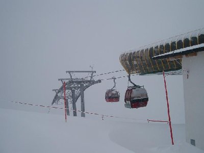 Einfahrt Zwölferkogelbahn Bergstation