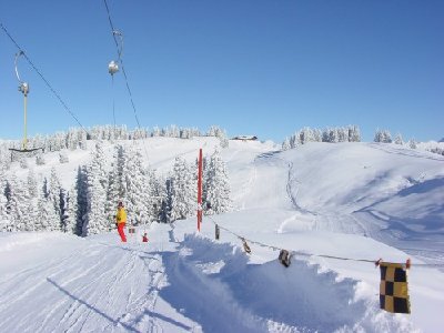 Bündalift (ursprünglich für Snowboarder gedacht, wurde dann aber mit Verbindungspiste zum Vacalift Offizieller Bündalift...