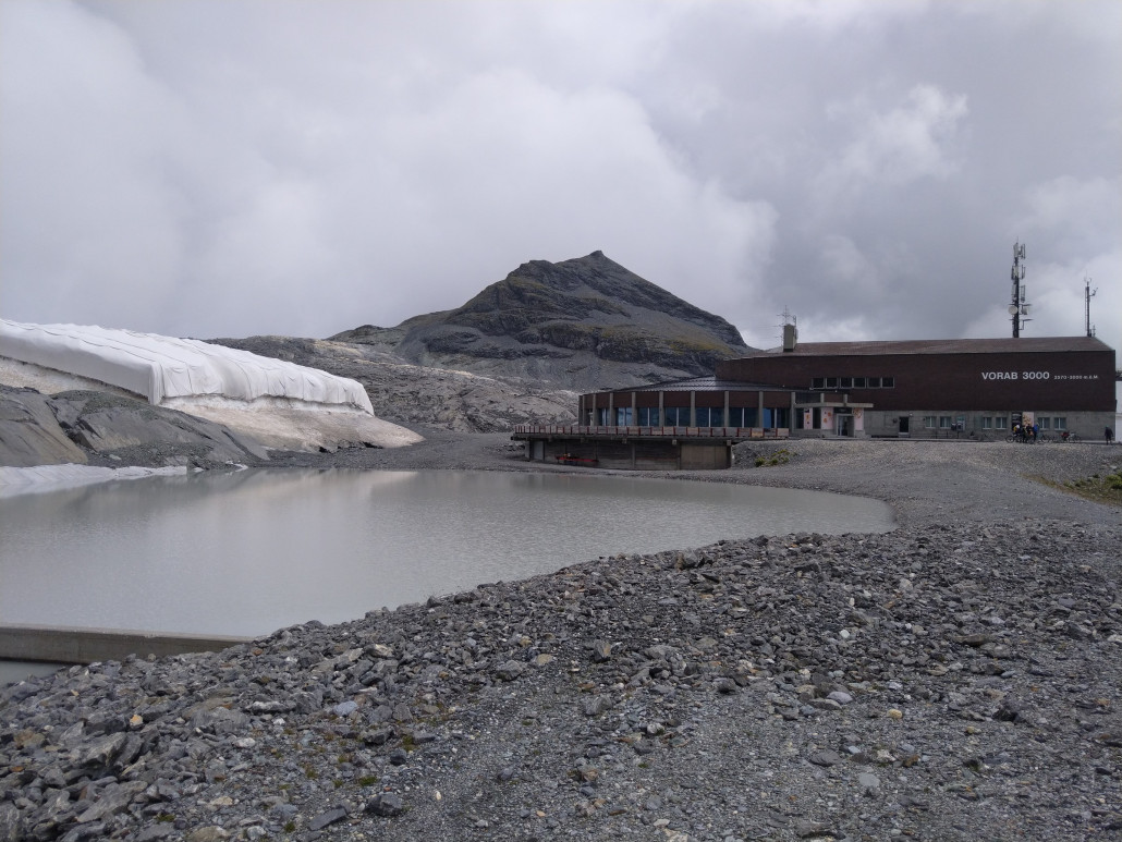 Der Schneeberg, den ich im April fotographiert hatte, heute