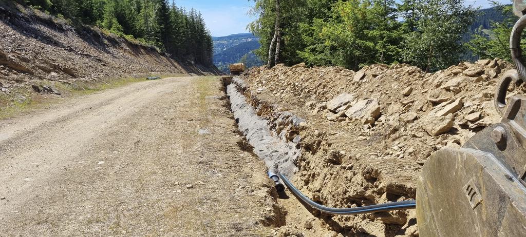 Ja was sind denn das für Gräben, Rohre und Fundamente an der 1b?