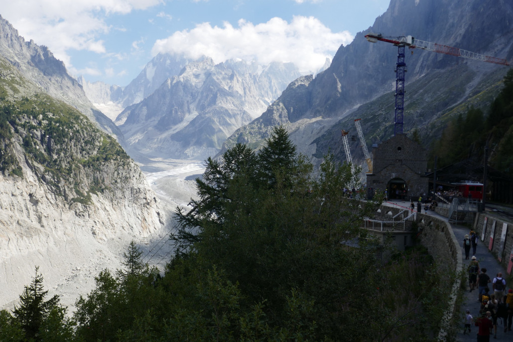 Kran und Materialseilbahn südlich der Montvers Station