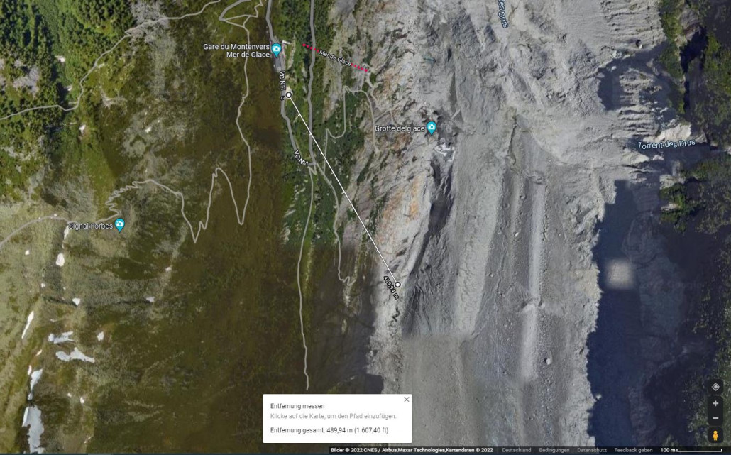 Neuer und alte Bahnverlauf. Ggfs. ist die Talstation etwas zu weit im Süden eingezeichnet und wird etwas nördlicher gelegen sein.